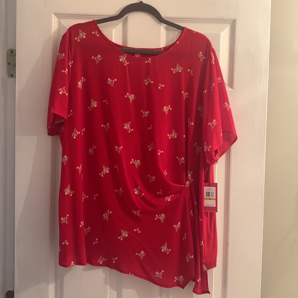 Red Floral Print Vince Camuto Short Sleeve Blouse - NWT - 3X